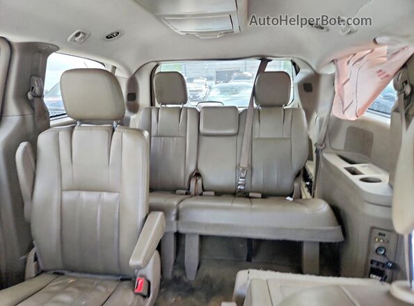2C4RC1BG9GR238024 2016 CHRYSLER TOWN Черный Вид задних сидений