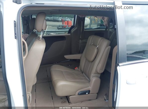 2C4RC1BG9GR296716 2016 CHRYSLER TOWN & COUNTRY White Вид наклейки з VIN-кодом