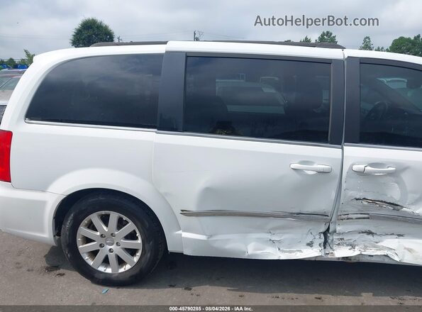 2C4RC1BG9GR296716 2016 CHRYSLER TOWN & COUNTRY White Вид спереду