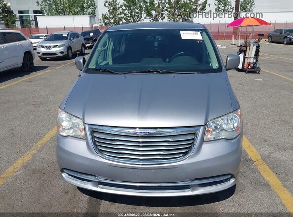 2C4RC1BG9GR296845 2016 CHRYSLER TOWN & COUNTRY Silver Вид спереду