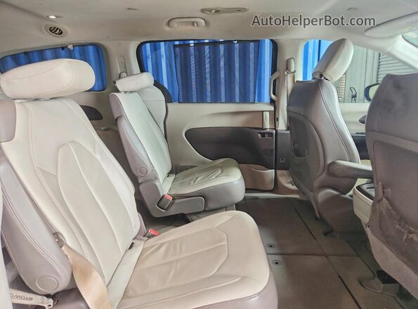 2C4RC1BG9HR730392 2017 CHRYSLER PACIFICA Синий Вид задней части салона
