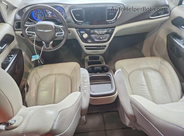 2C4RC1BG9HR730392 2017 CHRYSLER PACIFICA Синий Вид панели приборов