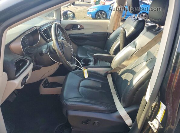 2C4RC1BG9KR526084 2019 CHRYSLER PACIFICA Black Widok wnętrza z przodu