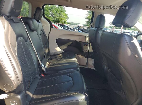2C4RC1BG9KR526084 2019 CHRYSLER PACIFICA Black Widok wnętrza z tyłu