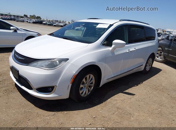 2C4RC1BG9KR548263 2019 CHRYSLER PACIFICA White Vista tres cuartos delantera izquierda