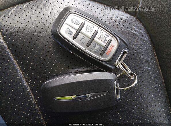 2C4RC1BG9KR548263 2019 CHRYSLER PACIFICA White Vista del salpicadero