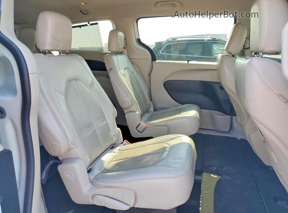 2C4RC1BG9MR528498 2021 CHRYSLER PACIFICA White Rear interior view