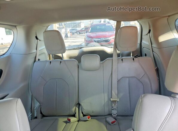 2C4RC1BG9MR528498 2021 CHRYSLER PACIFICA White Rear seats view
