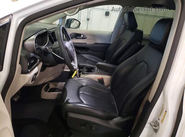 2C4RC1BG9PR579620 2023 CHRYSLER PACIFICA White Widok wnętrza z przodu
