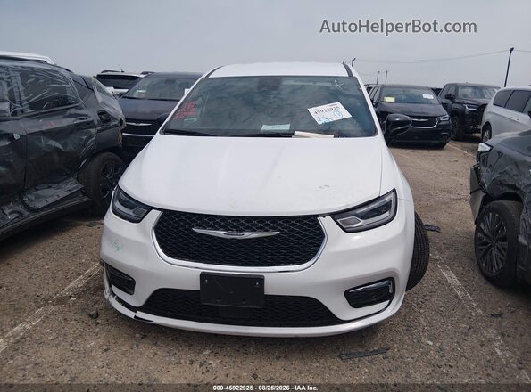 2C4RC1BG9TR273382 2026 CHRYSLER PACIFICA Белый Вид щитка приборов
