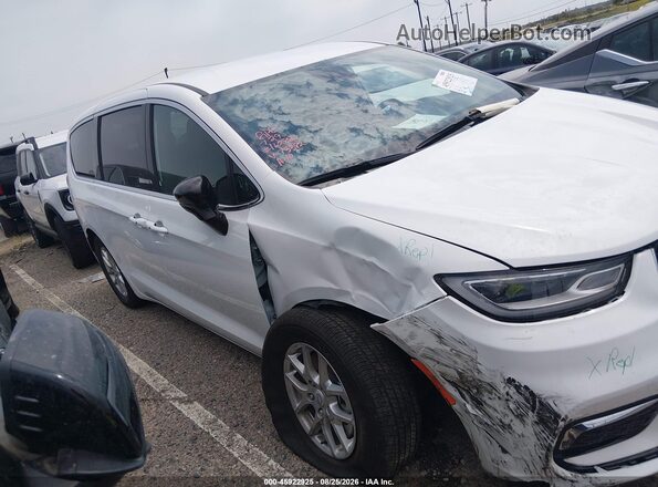 2C4RC1BG9TR273382 2026 CHRYSLER PACIFICA Белый Вид задней части салона