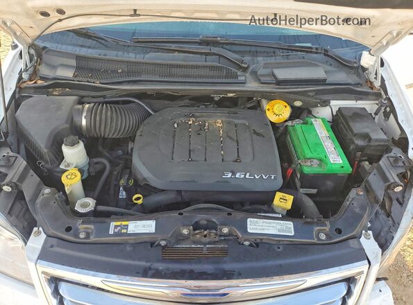 2C4RC1BGXGR112979 2016 CHRYSLER TOWN Белый Вид подкапотного пространства