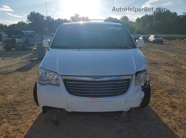 2C4RC1BGXGR112979 2016 CHRYSLER TOWN Белый Вид спереди