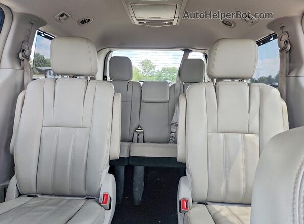 2C4RC1BGXGR247881 2016 CHRYSLER TOWN Gray Հետևի նստատեղերի տեսք