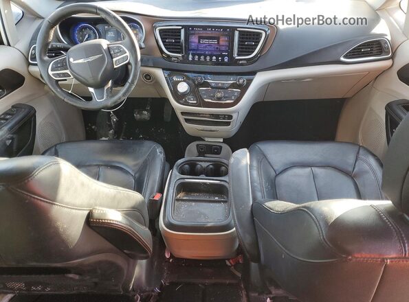 2C4RC1BGXHR587386 2017 CHRYSLER PACIFICA White წინა პანელის ხედი