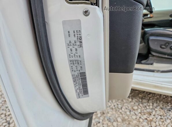 2C4RC1BGXJR114416 2018 CHRYSLER PACIFICA White VIN կոդի պիտակի տեսք