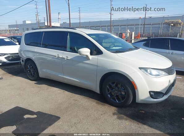 2C4RC1BGXKR705430 2019 CHRYSLER PACIFICA Белый Панорамный вид салона 360°