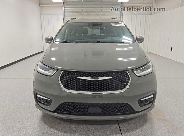 2C4RC1BGXNR220175 2022 CHRYSLER PACIFICA Gray Front view