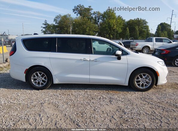 2C4RC1BGXPR625097 2023 CHRYSLER PACIFICA White Սալոնի հետևի տեսք