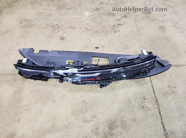 2C4RC1BGXVR586881 2027 CHRYSLER PACIFICA Blue Widok naklejki z numerem VIN