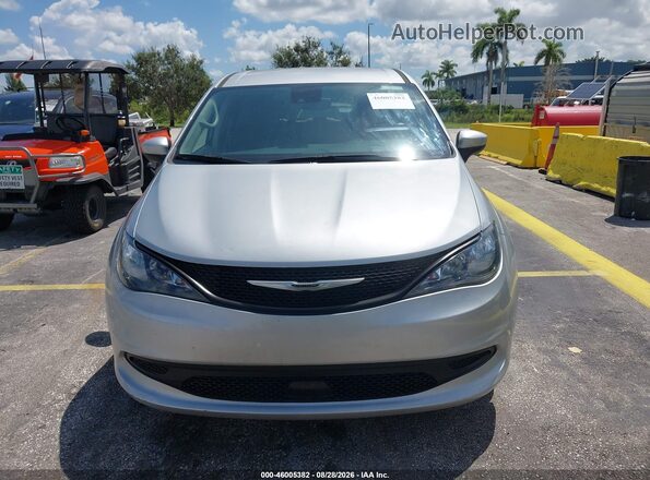 2C4RC1CG0PR596093 2023 CHRYSLER VOYAGER Silver ხელსაწყოთა პანელის ხედი