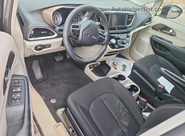 2C4RC1CG0PR610557 2023 CHRYSLER VOYAGER Gray წინა პანელის ხედი
