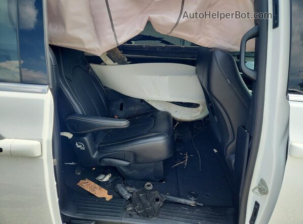 2C4RC1CG0SR500374 2025 CHRYSLER VOYAGER Белый Вид задней части салона