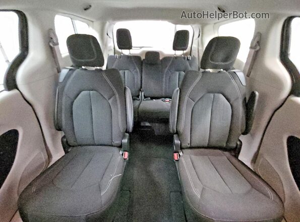 2C4RC1CG1NR168840 2022 CHRYSLER VOYAGER Charcoal Вид задніх сидінь