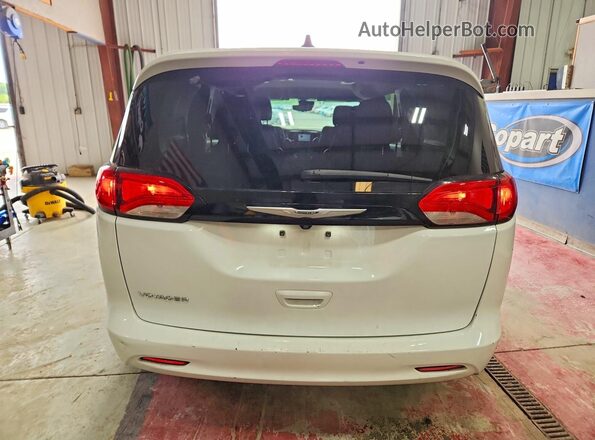 2C4RC1CG1PR564396 2023 CHRYSLER VOYAGER White უკანა ხედი