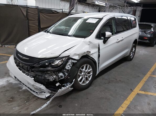 2C4RC1CG1PR596071 2023 CHRYSLER VOYAGER White Передня ліва чверть
