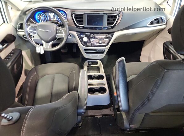 2C4RC1CG1RR108112 2024 CHRYSLER VOYAGER White Вид панелі приладів