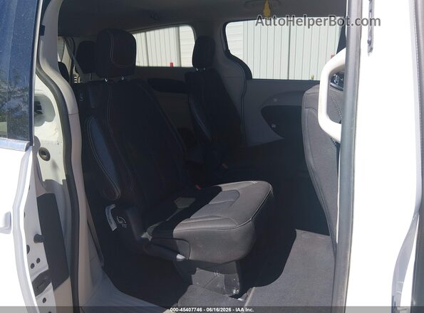 2C4RC1CG2NR127830 2022 CHRYSLER VOYAGER White Vista de la etiqueta del VIN