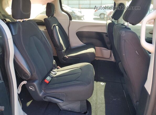 2C4RC1CG2PR520102 2023 CHRYSLER VOYAGER Серый Вид задней части салона