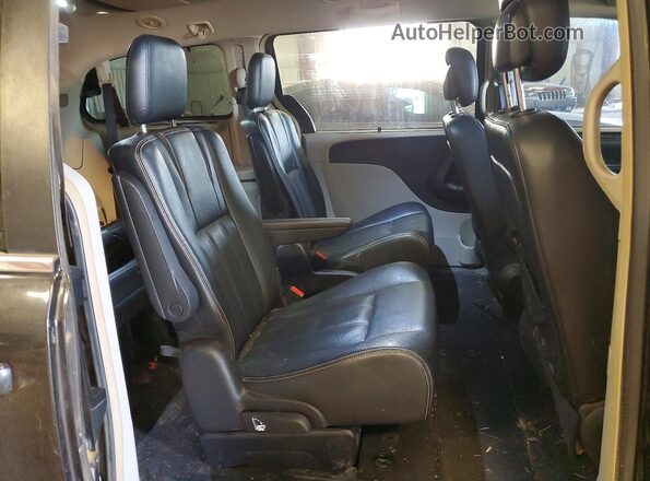 2C4RC1CG3GR282728 2016 CHRYSLER TOWN Черный Вид задней части салона