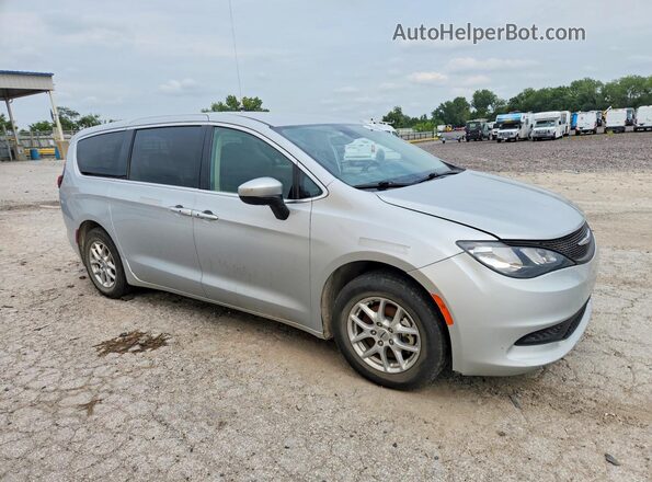 2C4RC1CG3PR548426 2023 CHRYSLER VOYAGER Silver Delantero derecho