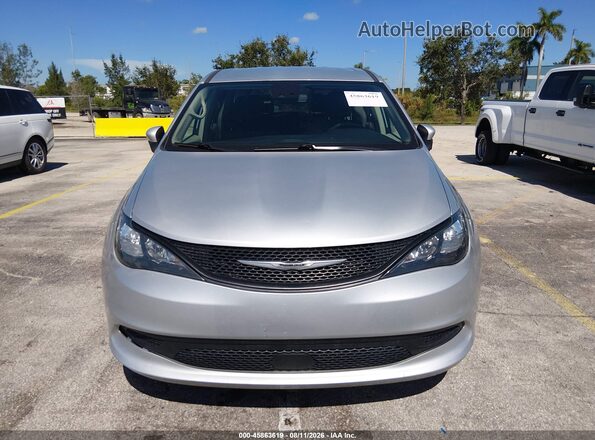 2C4RC1CG3PR553996 2023 CHRYSLER VOYAGER Silver Vista frontal