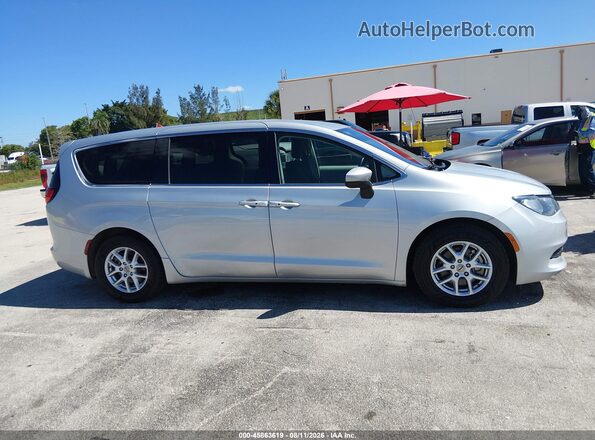 2C4RC1CG3PR553996 2023 CHRYSLER VOYAGER Silver Vista interior trasera