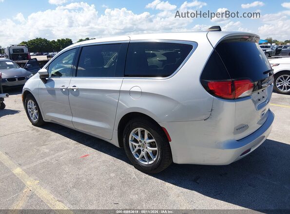 2C4RC1CG3PR553996 2023 CHRYSLER VOYAGER Silver 