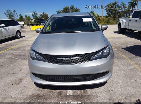 2C4RC1CG3PR553996 2023 CHRYSLER VOYAGER Silver Vista del cuadro de instrumentos