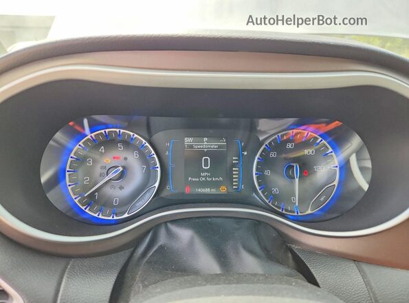 2C4RC1CG4HR503044 2017 CHRYSLER PACIFICA Silver Vista del cuadro de instrumentos