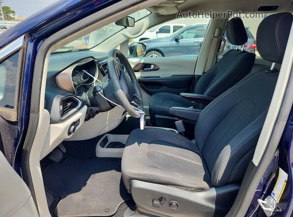 2C4RC1CG4JR292174 2018 CHRYSLER PACIFICA Blue Սալոնի դիմացի տեսք