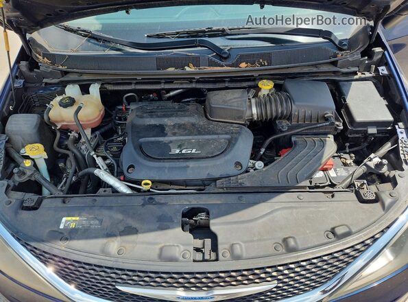 2C4RC1CG4JR292174 2018 CHRYSLER PACIFICA Blue Սալոնի հետևի տեսք