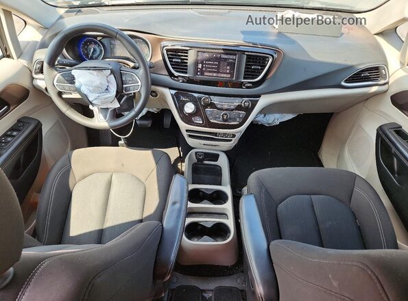 2C4RC1CG4PR525785 2023 CHRYSLER VOYAGER Black Вид панелі приладів