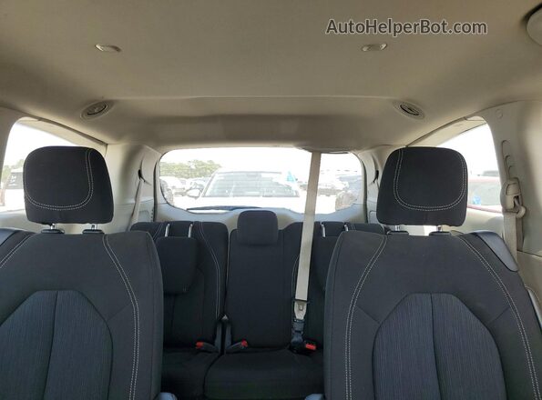 2C4RC1CG4PR625594 2023 CHRYSLER VOYAGER Белый Вид задних сидений