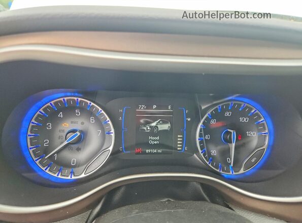 2C4RC1CG6JR227567 2018 CHRYSLER PACIFICA White Вид щитка приладів