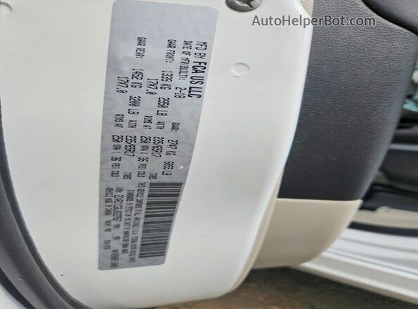 2C4RC1CG6JR227567 2018 CHRYSLER PACIFICA White Вид наклейки з VIN-кодом