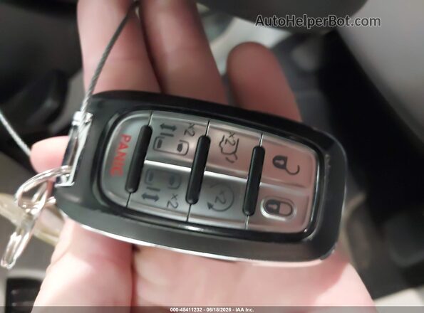 2C4RC1CG6NR132402 2022 CHRYSLER VOYAGER Gray Dashboard view