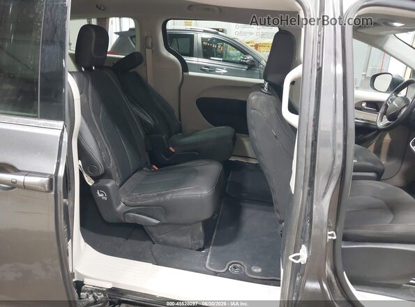2C4RC1CG6NR132433 2022 CHRYSLER VOYAGER Gray Widok naklejki z numerem VIN
