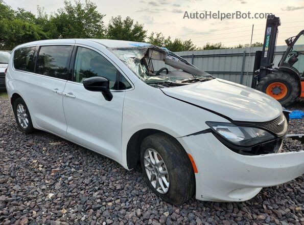 2C4RC1CG6RR186319 2024 CHRYSLER VOYAGER White Widok wnętrza 360 stopni