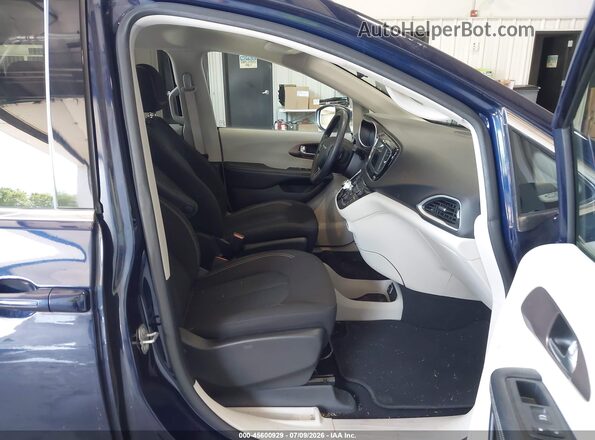 2C4RC1CG7LR245417 2020 CHRYSLER VOYAGER Blue Vista interior delantera